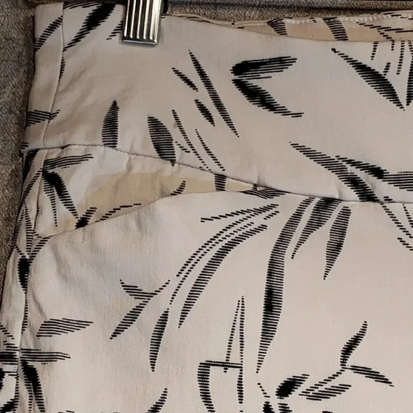 Cleo Women's White  & Black Stretch Jeans NWOT in Size Large - Picture 4 of 10